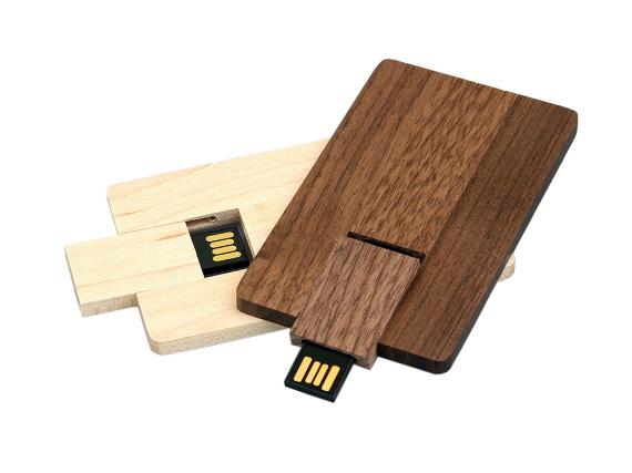 USB 2.0- флешка на 16 Гб в виде деревянной карточки с выдвижным механизмом